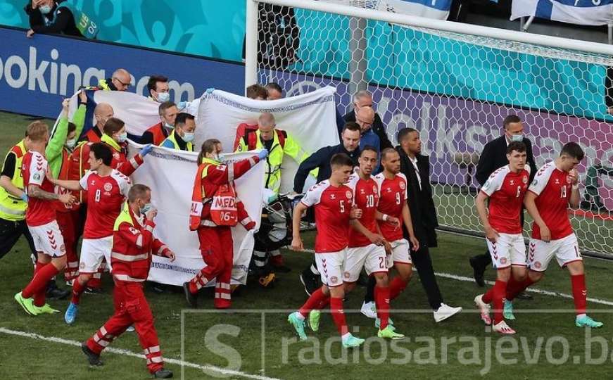 Objavljena fotografija: Eriksen bio pri svijesti kad je iznesen sa stadiona