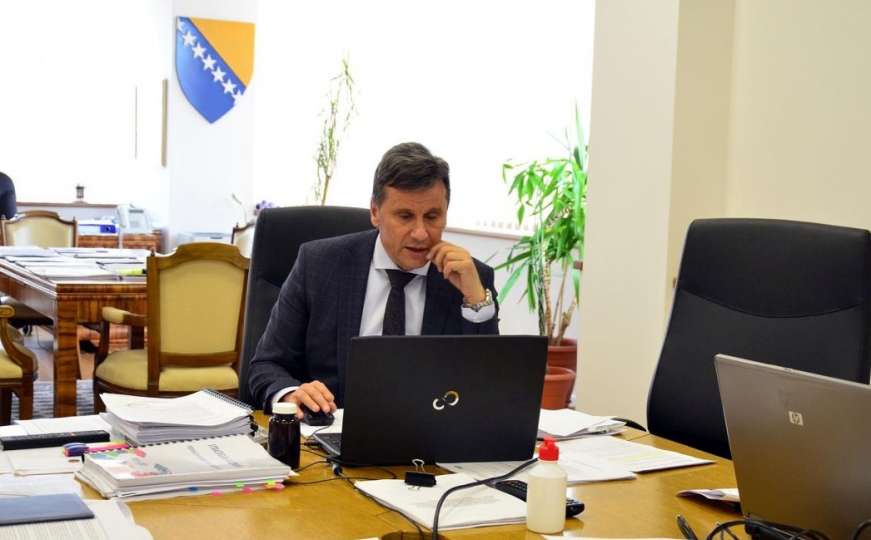 Ured premijera FBiH nakon izjava Nikšića: Još jedan pokušaj fabriciranja afera 