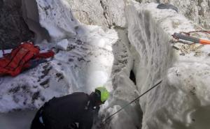 Dok je kod nas vruće na nekoliko sati vožnje od BiH, čovjeka zatrpao snijeg
