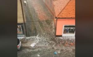 Veliko nevrijeme u Hrvatskoj: Oštećeni krovovi, slomljena stabla...