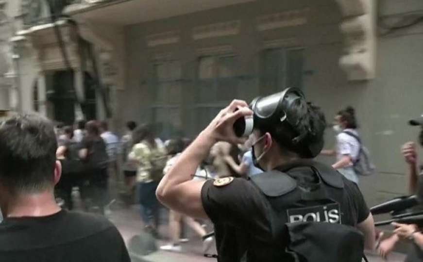 Incident u Istanbulu: Policija suzavcem rastjerala Paradu ponosa