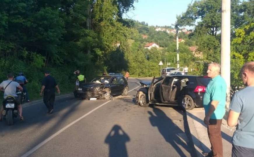 Teška nesreća na ulazu u Sarajevo: Četiri osobe prevezene na KUM