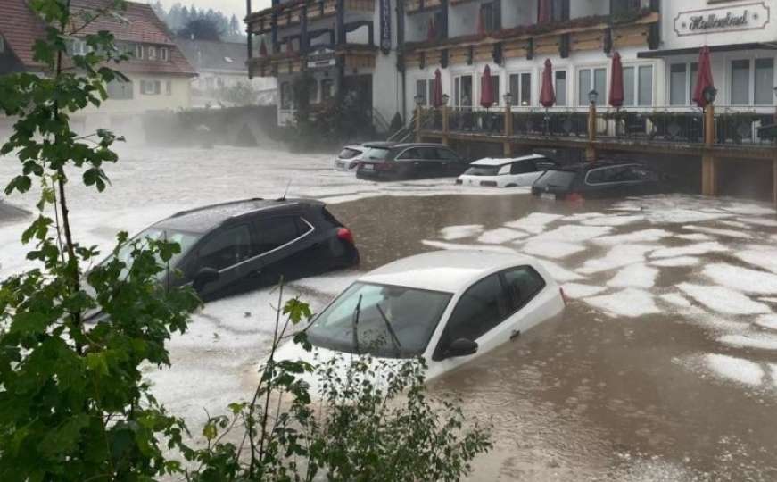 Veliko nevrijeme pogodilo Njemačku: Ulice pod vodom...
