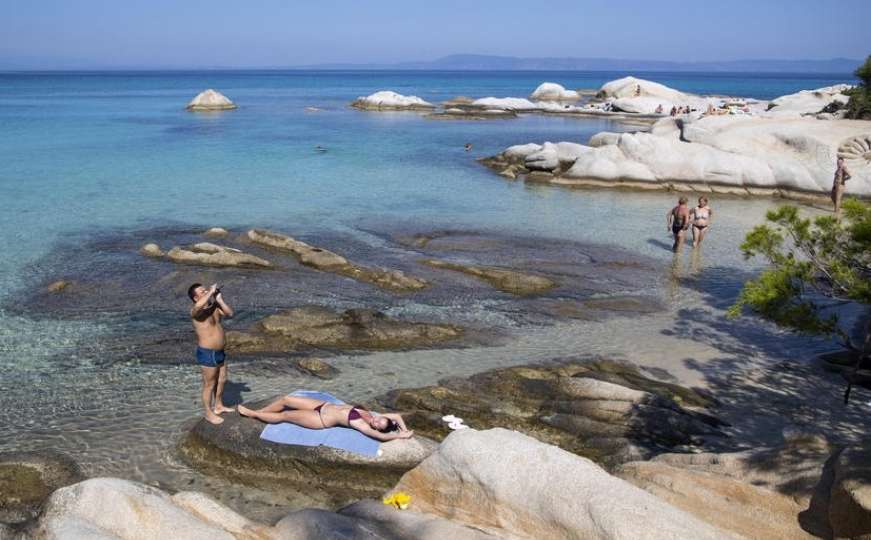 Grci se žale na srbijanske turiste: 'Spremaju zimnicu, troše struju...'