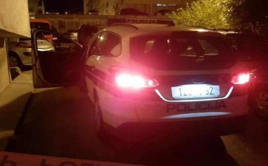 Eksplozija u Splitu: Pod Mercedes postavili bombu, oštećeno pet vozila