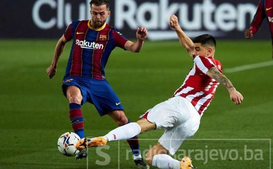 FC Barcelona: Pjanić uznemiren i ljut odbio ponudu?