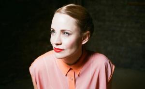 Annie feat Jake Shears - Neon Lights