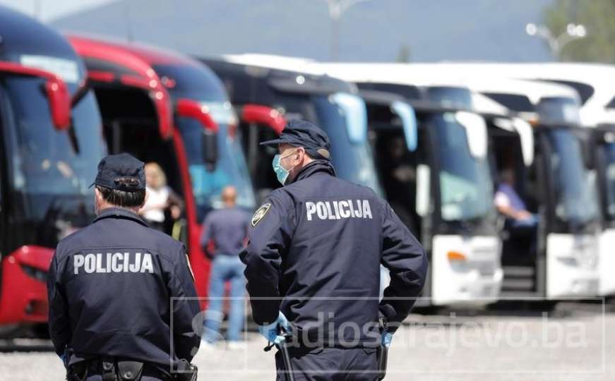 Na granici u Hrvatskoj pred policijom popunjavao potvrdu o brzom testu