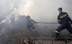 Veliki požar u Grčkoj: Evakuisano stanovništvo, vatrena stihija brzo se širi