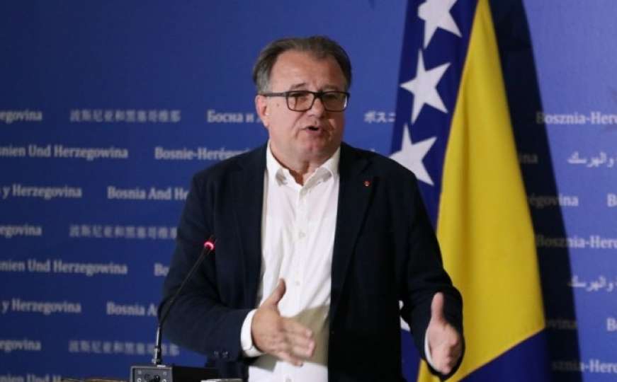 Nermin Nikšić odgovorio na prijedlog Čovićevog HNS-a da se ukine Federacija