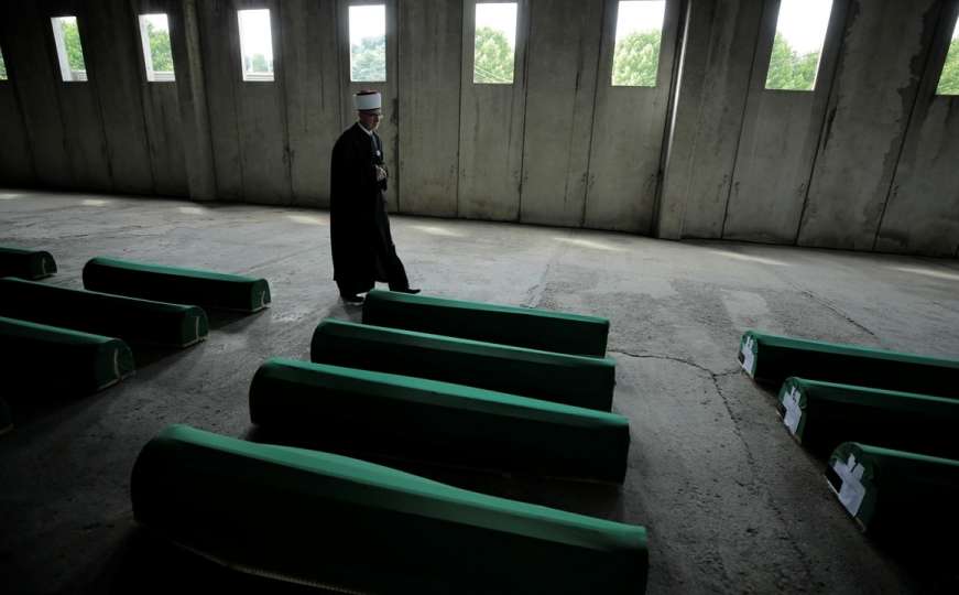 Novosađanka Bojana Vatić: Srebrenica, reč koja boli, Ljudi kojih nema...