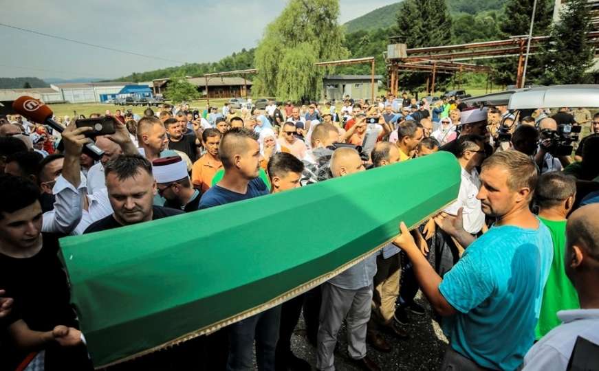 Fejzić: Dolazite u Srebrenicu svim drugim danima, a ne samo 11. jula