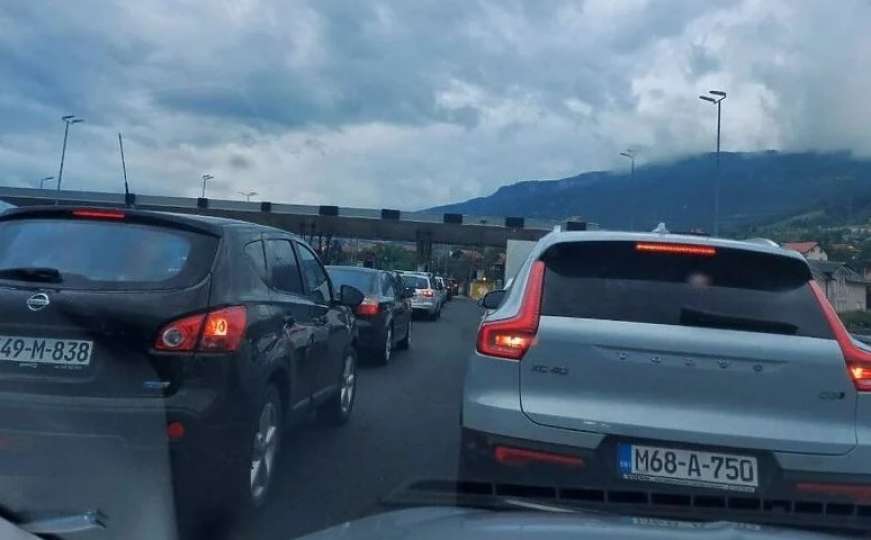 Informacije za vozače: Oprezno na autoputu, a evo gdje će biti gužve u Sarajevu