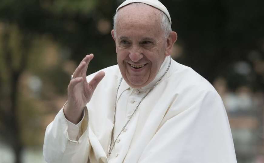 Papa Franjo napustio bolnicu nakon operacije