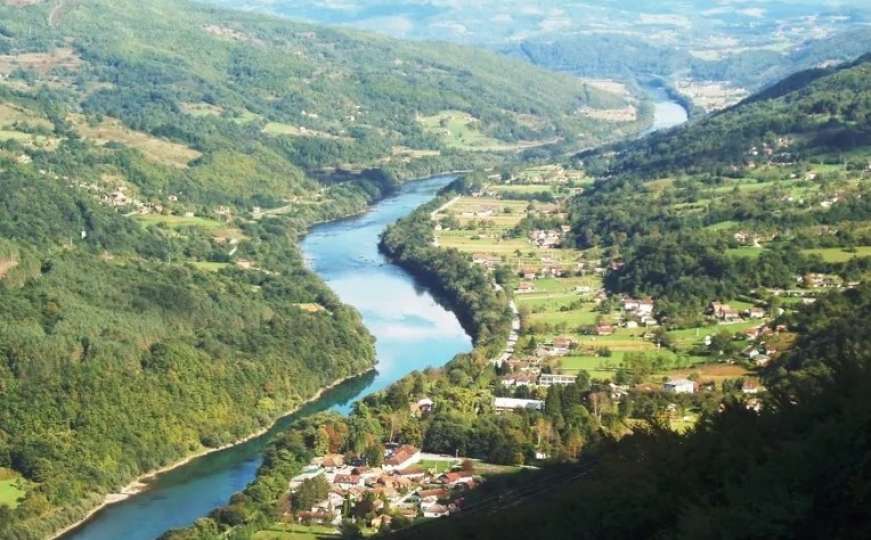 Uhapšen muškarac: Čamcem preko Drine prevozio migrante iz Srbije u BiH