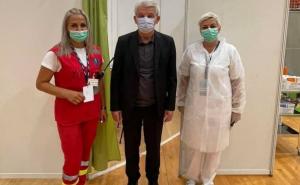 Šefik Džaferović se vakcinisao u Zenici