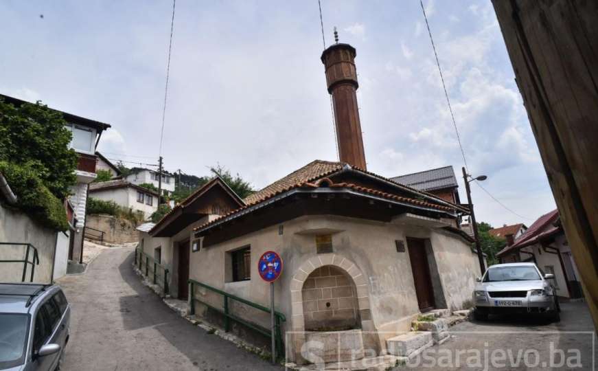 Jedna od najstarijih džamija u Sarajevu i priča o Djevojačkoj česmi