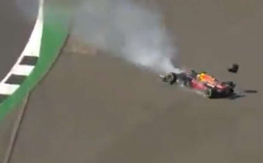 Katastrofa za Verstappena: Završio trku u prvom krugu nakon sudara s Hamiltonom