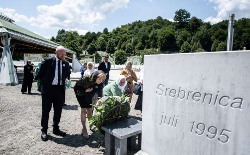 Britanska ministrica Wendy Morton odala počast žrtvama genocida u Srebrenici
