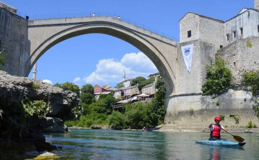 Na današnji dan svečano otvoren obnovljeni Stari most u Mostaru 