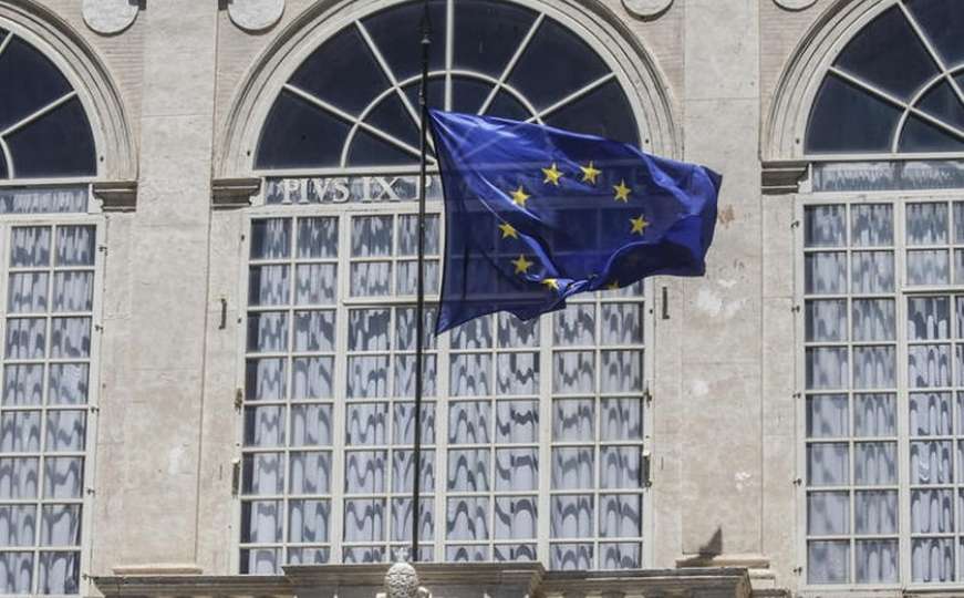 EU poziva sve političke lidere da se suzdrže od zapaljive retorike 