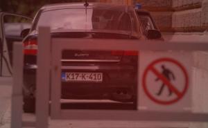 Gradonačelnik I. Sarajeva kupuje limuzinu: Da ima električnu podršku za kičmu, crn...