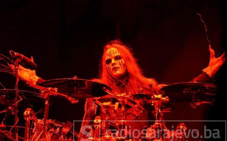 Preminuo Joey Jordison, bivši bubnjar i jedan od osnivača Slipknota