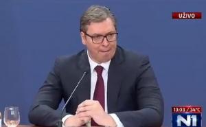 Pogledajte facu Vučića kada je čuo da novinarka Tatalović postavlja pitanje