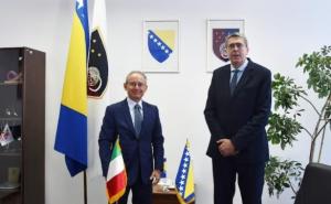 Ministar Avdić ugostio ambasadora Di Ruzza: Razgovaralo se o saradnji