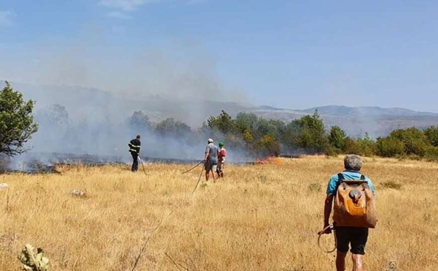 Tri vatrogasca povrijeđena tokom gašenja požara u Hercegovini