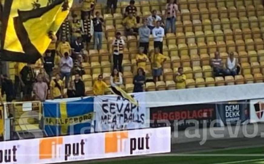 Skandalozan transparent na Boras Areni: "Je**š ćevape..., švedske kuglice..."
