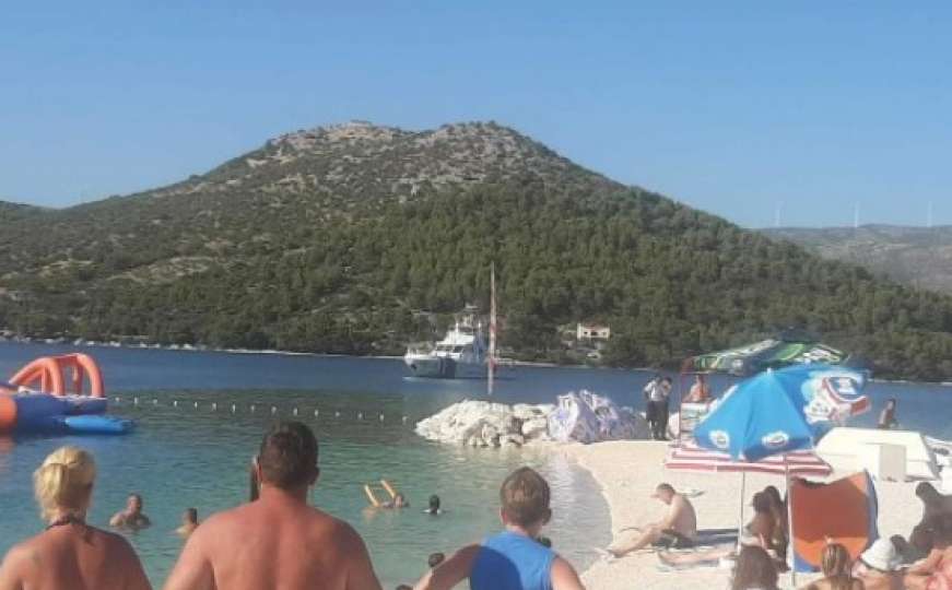 Tragedija na Jadranu: U sudaru jet skija i jedrilice poginula žena