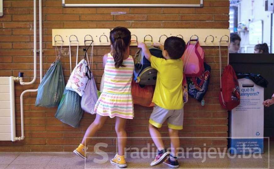 Krizni štab Federacije BiH o povratku učenika u škole