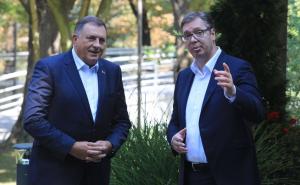 Vučić Dodika "pomnožio s nulom": Schmidt je utjecajan političar, Merkel će mu pomoći
