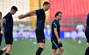 Edin Džeko u početnoj postavi Intera, meč možete pratiti na TV-u 