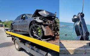 Pijani vozač Porscheom probio zaštitnu ogradu i sletio u more