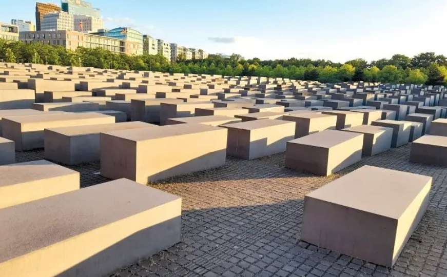 Nepodnošljiva lakoća distorzije Holokausta i genocida u javnom prostoru