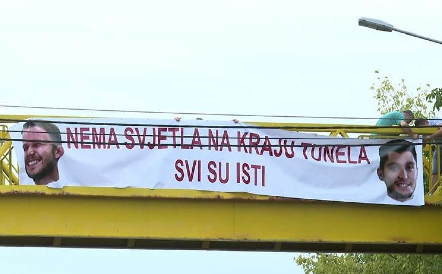 Ogorčeni Banjalučanin postavio transparent u blizini vile Stanivukovića: Nema svjetla...
