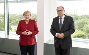 Angela Merkel: Dajem punu podršku visokom predstavniku Schmidtu