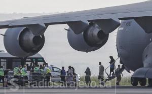 Talibani traže da ljudi napuste aerodrom u Kabulu, uputili poruku