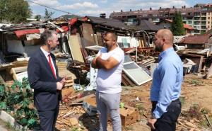 Započete aktivnosti s ciljem pomoći osobama koje su u požaru izgubile domove