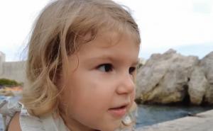 Bravo, divna djevojčice: Poslušajte kako dvogodišnja Amelija recituje Tina Ujevića