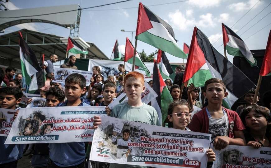 Protest palestinske djece u Gazi protiv izraelske blokade: Spasite naše djetinjstvo