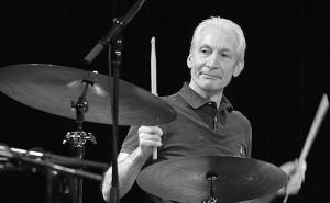 Preminuo čuveni bubnjar The Rolling Stonesa Charlie Watts 