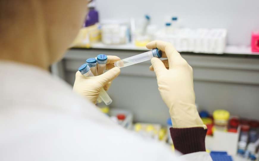 Slovenija počinje sa korištenjem novog lijeka za liječenje protiv koronavirusa