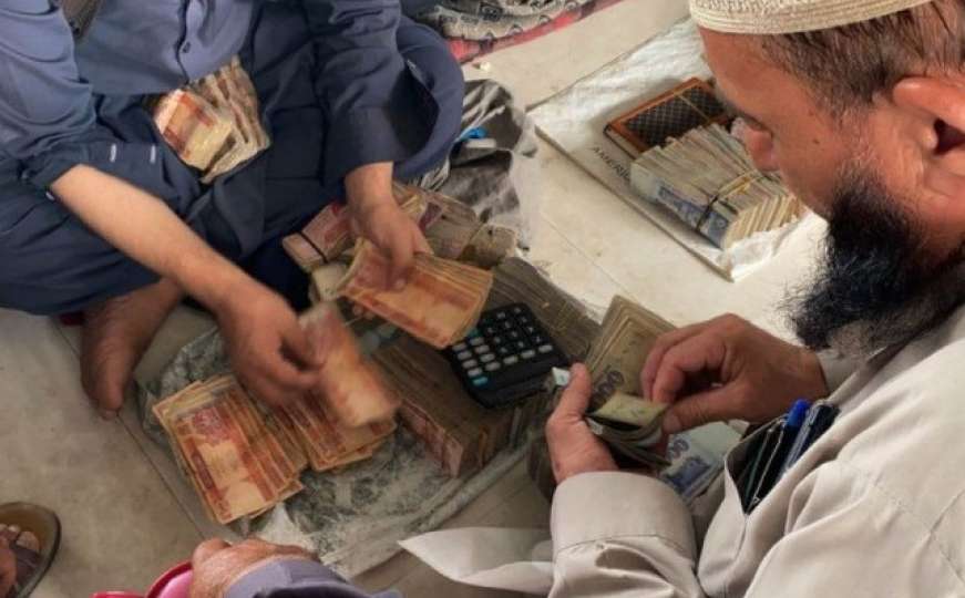 Svjetska banka i MMF obustavili finansiranje Afganistanu, SAD zamrzle imovinu