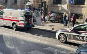 Haos u centru Sarajeva: Terencem se zabila u grupu ljudi na tramvajskom stajalištu