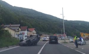 Nesreća na ulazu u Sarajevo: Prevrnulo se vozilo, ima povrijeđenih 