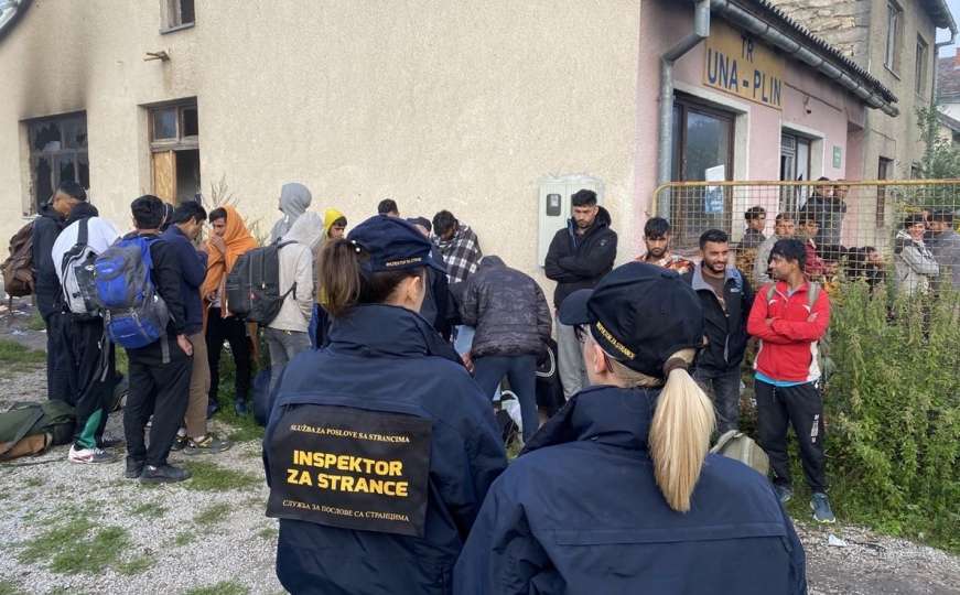 Migranti iz Kamenice kod Bihaća izmješteni u prihvatni centar "Lipa"