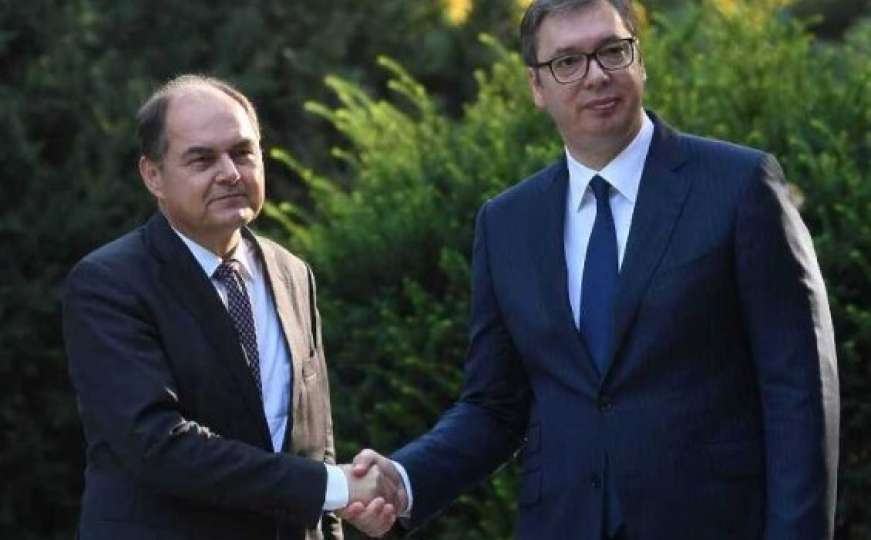 Vučić i Schmidt se sastali u Beogradu: Počeo sastanak u vili "Mir"
